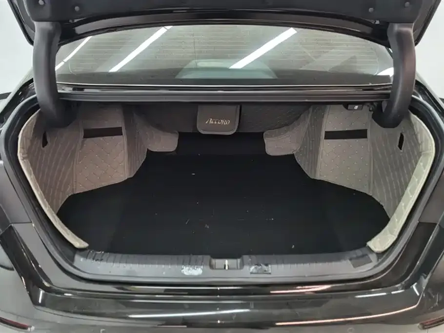 Honda Accord — фото 4