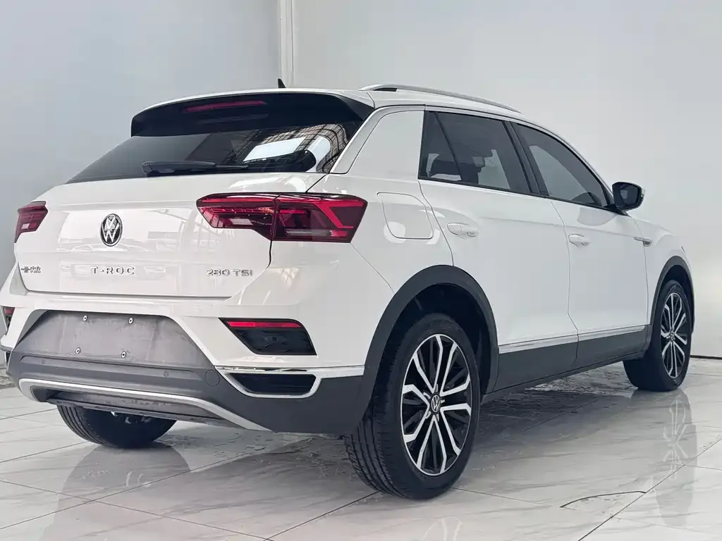 Volkswagen T-Roc — фото 3