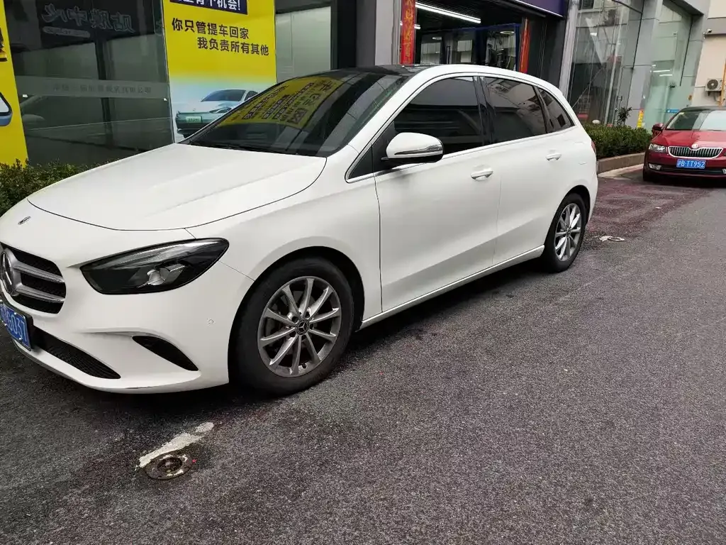 Mercedes-Benz B-Class — фото 1