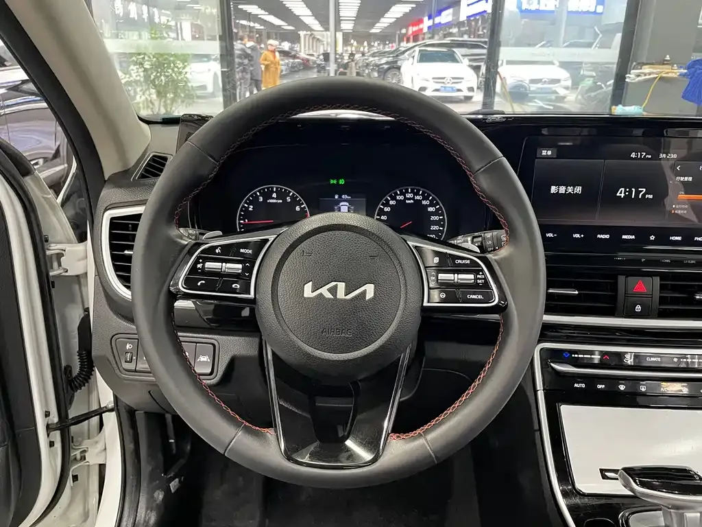 Kia KX3 — фото 10