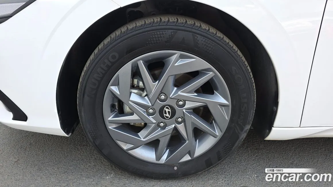 Hyundai AVANTE — фото 5