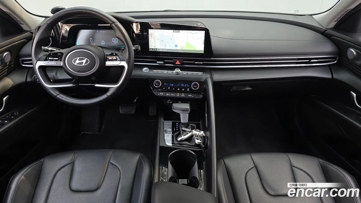 Hyundai AVANTE — фото 2