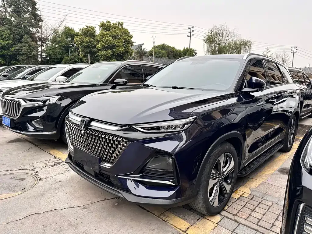 Changan X7 PLUS — фото 1