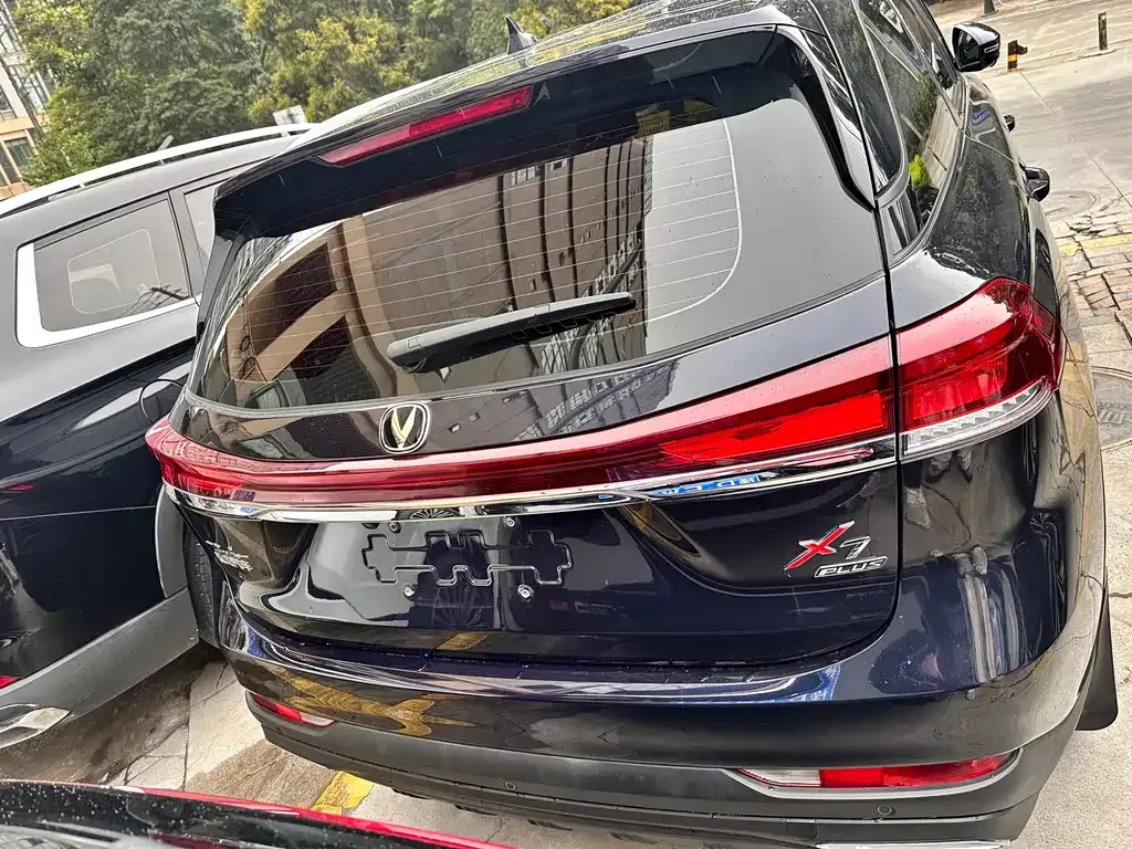 Changan X7 PLUS — фото 10