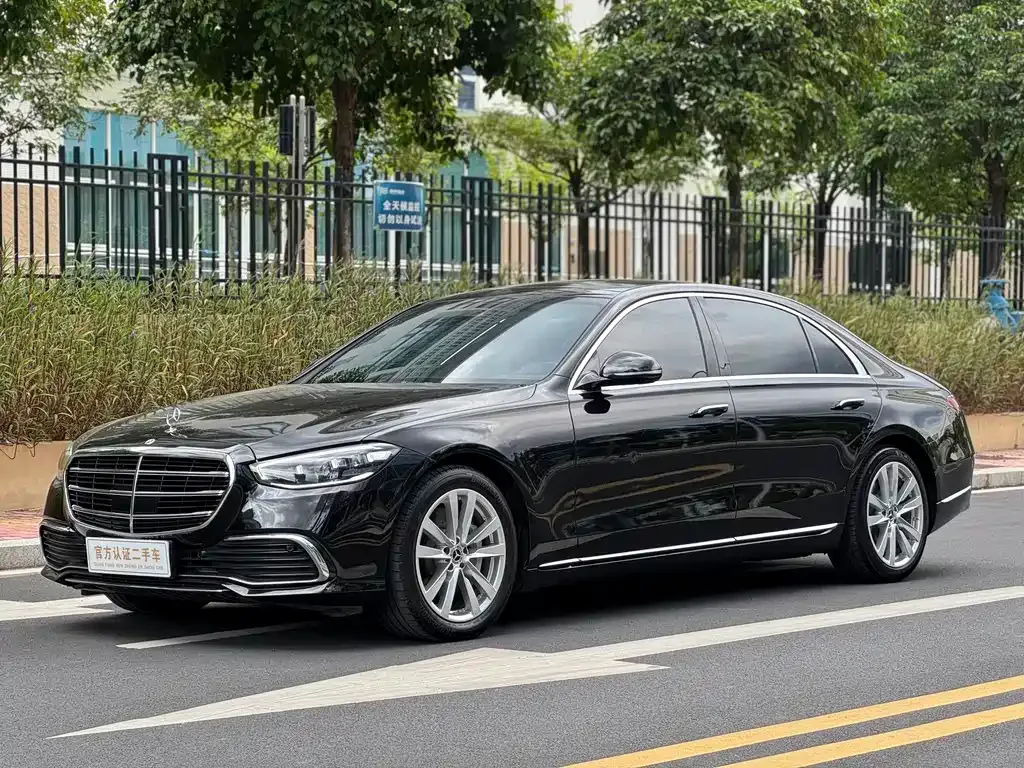 Mercedes-Benz S-Class — фото 1