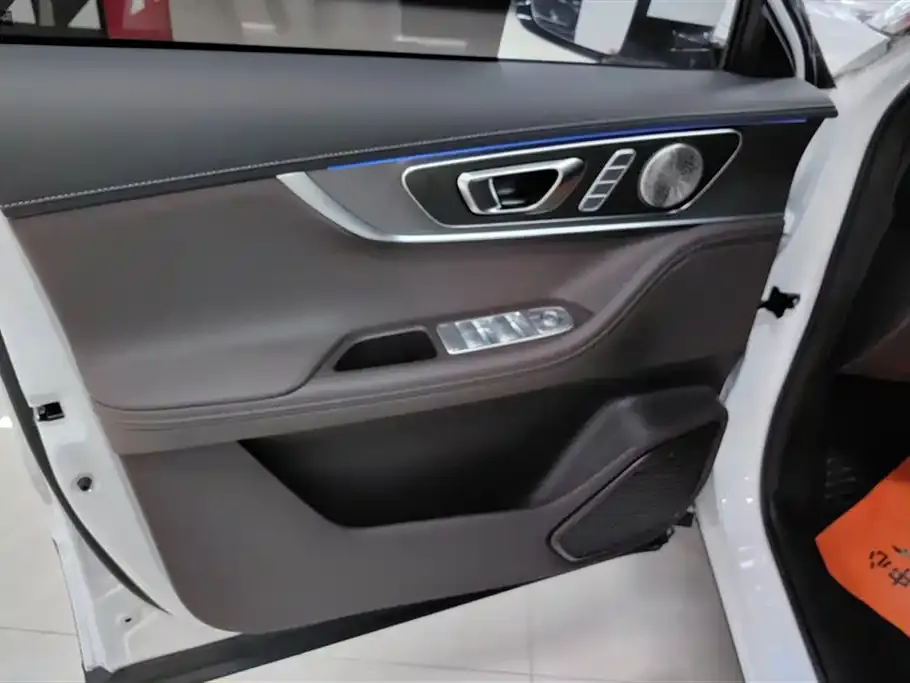 Chery Tiggo 8 PRO — фото 10