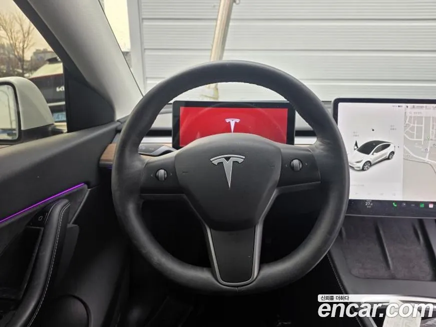 Tesla Model Y — фото 10