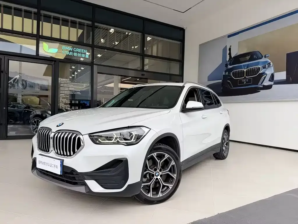 BMW X1 — фото 1