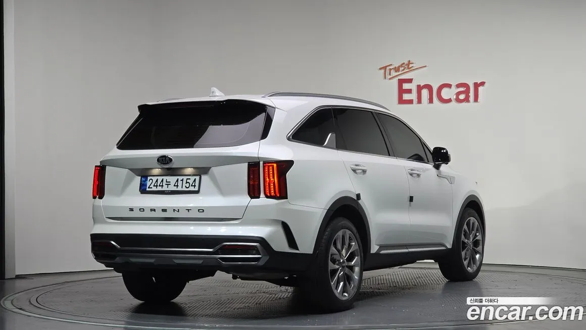 Kia Sorento — фото 3