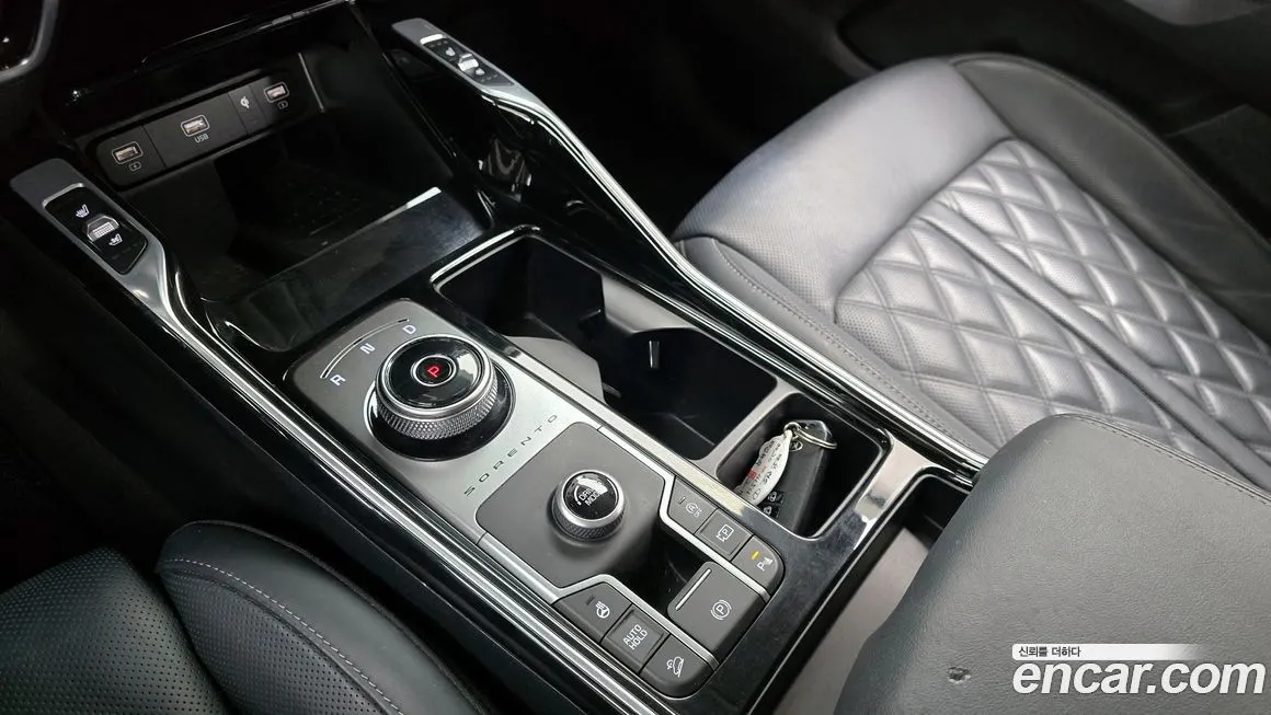 Kia Sorento — фото 6