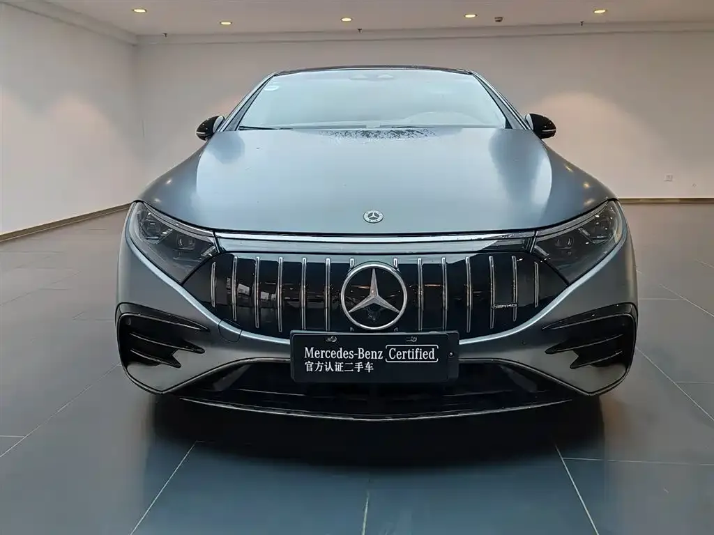 Mercedes-Benz EQS AMG — фото 6