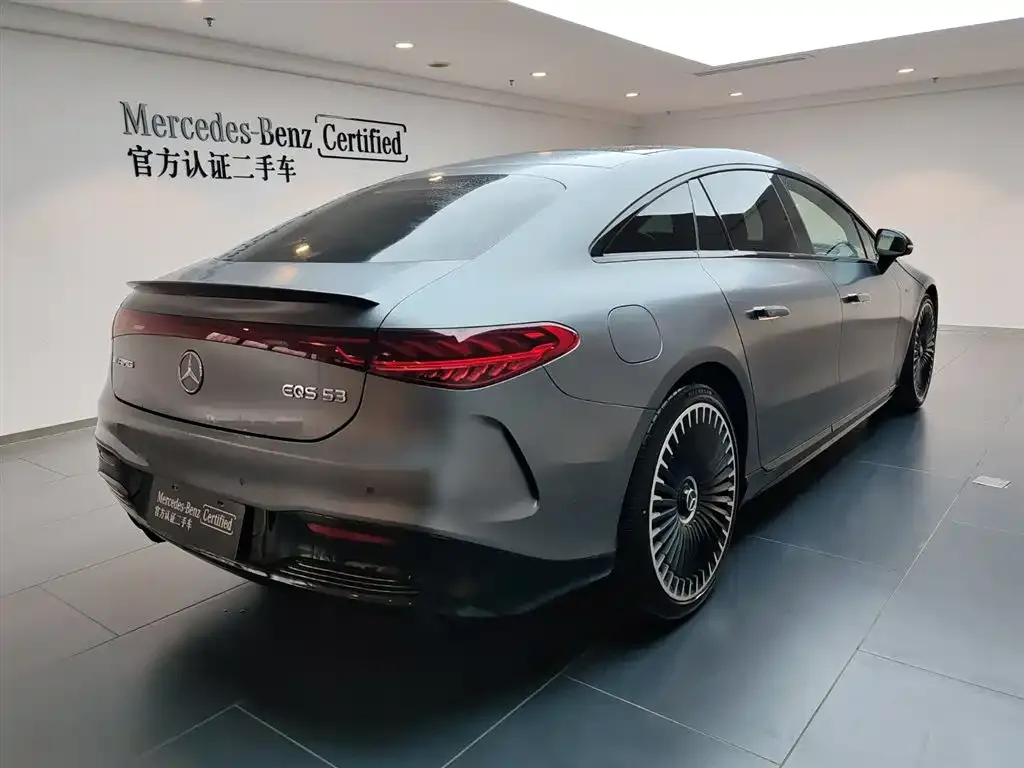 Mercedes-Benz EQS AMG — фото 9