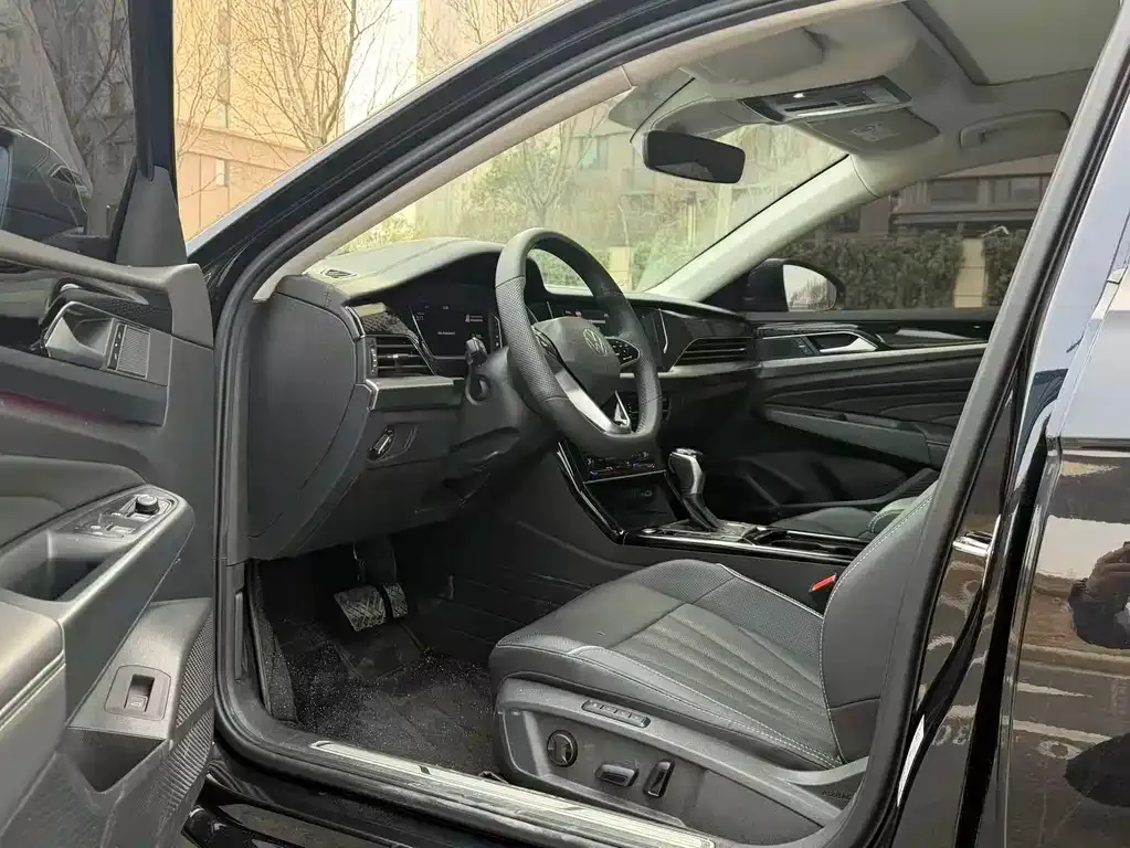 Volkswagen Passat — фото 6