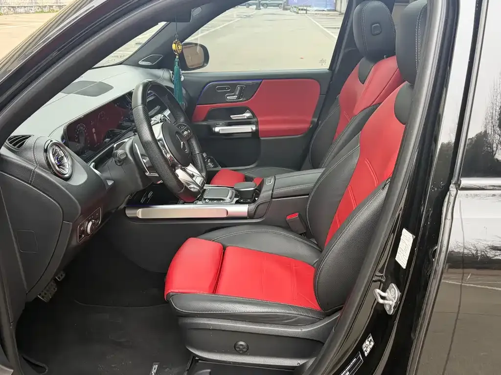 Mercedes-Benz GLB AMG — фото 4