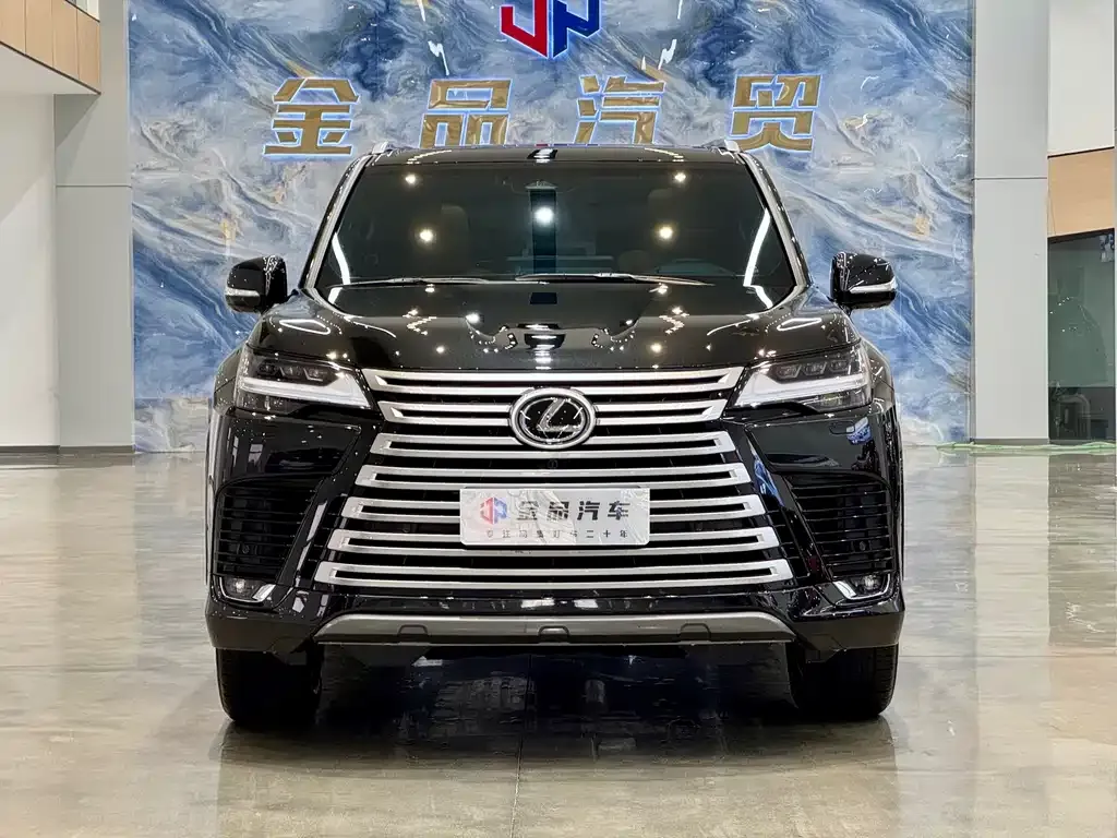 Lexus LX — фото 4