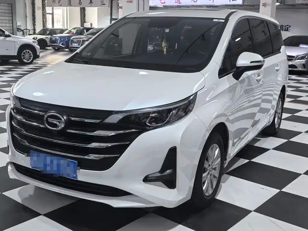 GAC Motor Trumpchi M6 — фото 1
