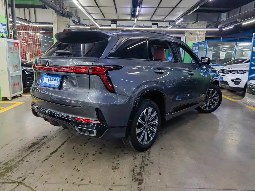 Changan CS75PLUS — фото 10