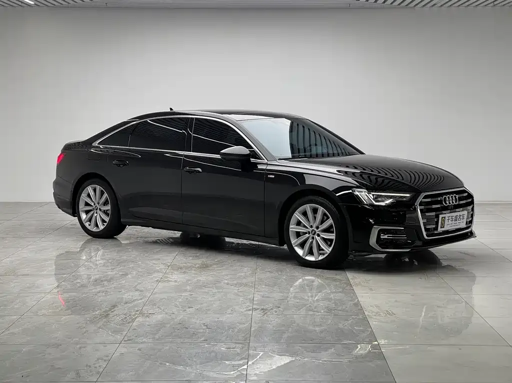 Audi A6L — фото 6