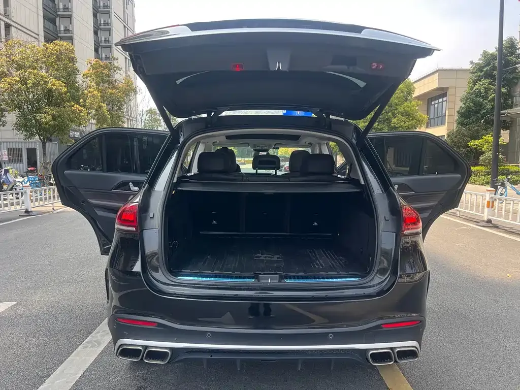 Mercedes-Benz GLE — фото 6