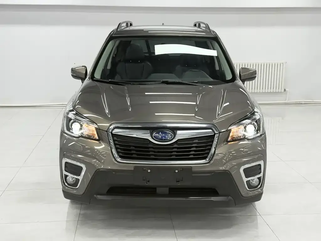 Subaru Forester — фото 2
