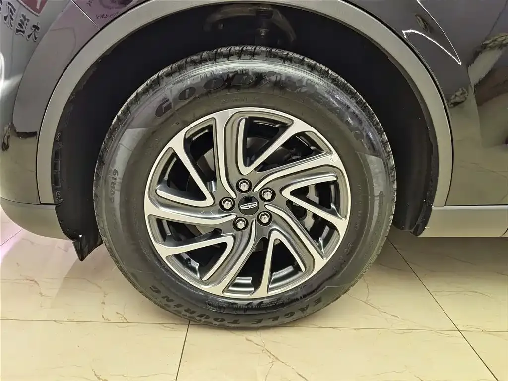 Lincoln Aviator — фото 10