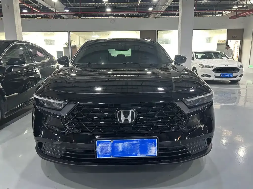 Honda Accord — фото 3