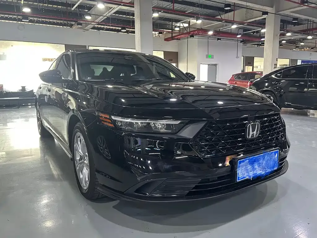 Honda Accord — фото 10