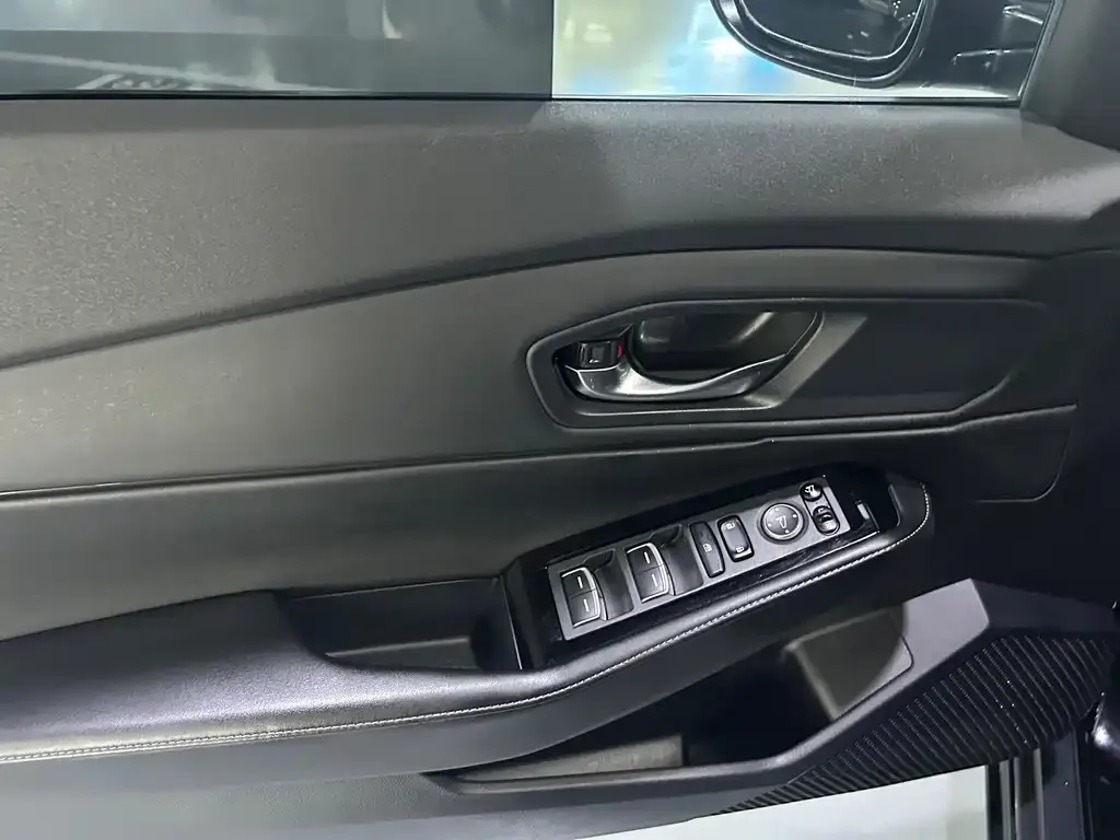 Honda Accord — фото 7