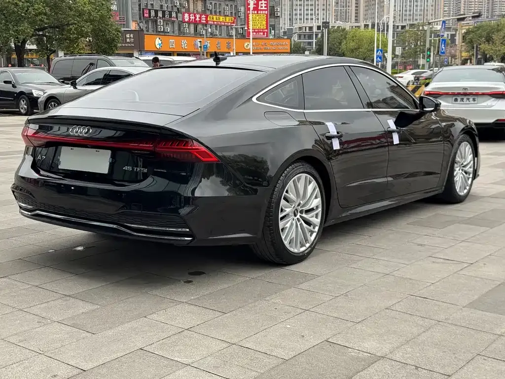Audi A7 — фото 10