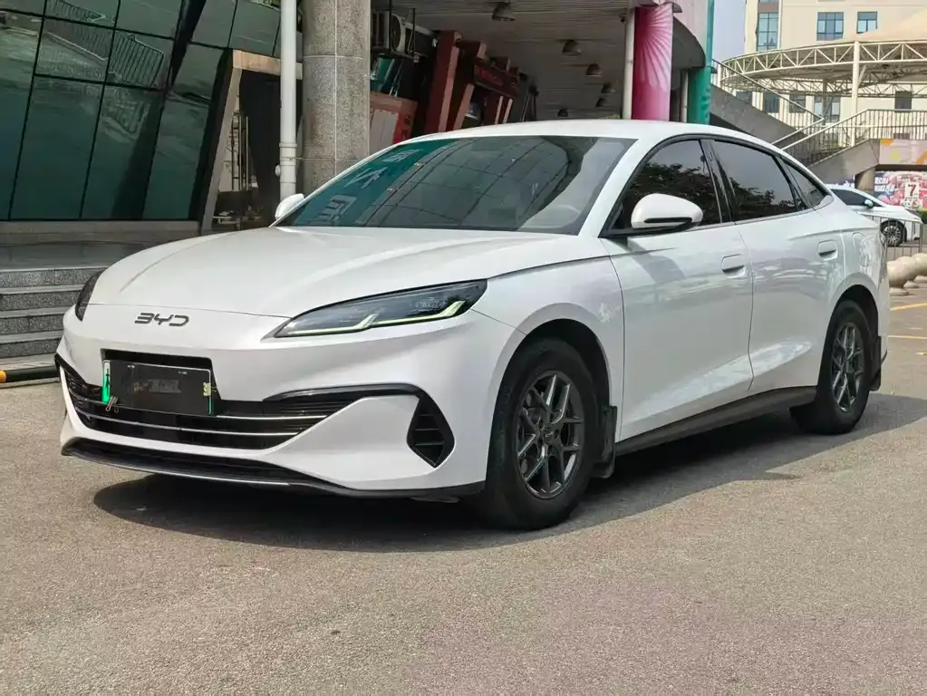 BYD Seal 06 — фото 1