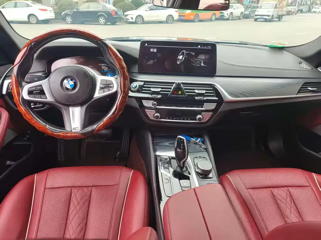 BMW 5 Series New Energy — фото 5