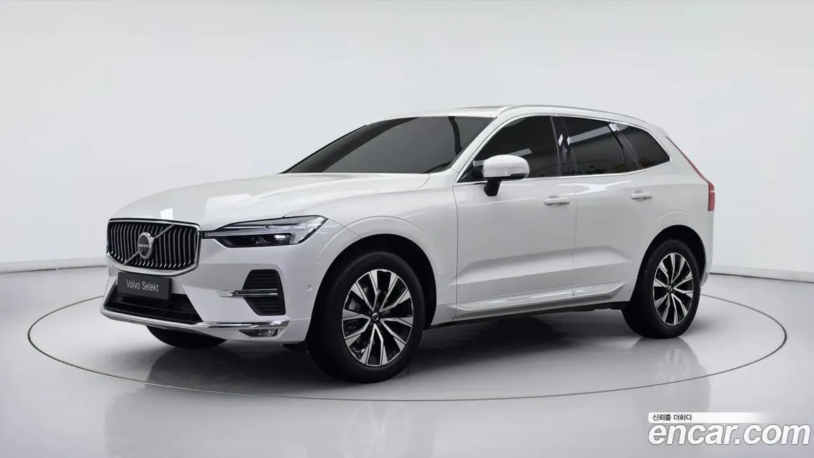 Volvo XC60 — фото 1