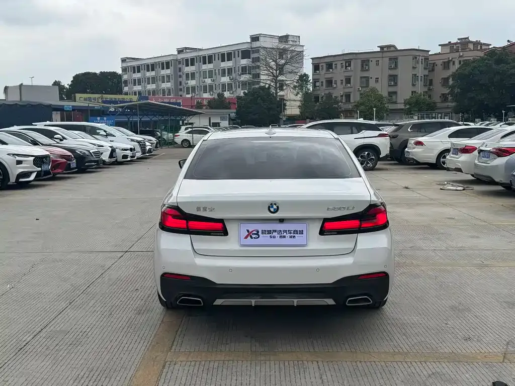 BMW 5 Series — фото 10