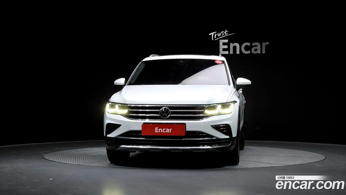Volkswagen Tiguan — фото 2