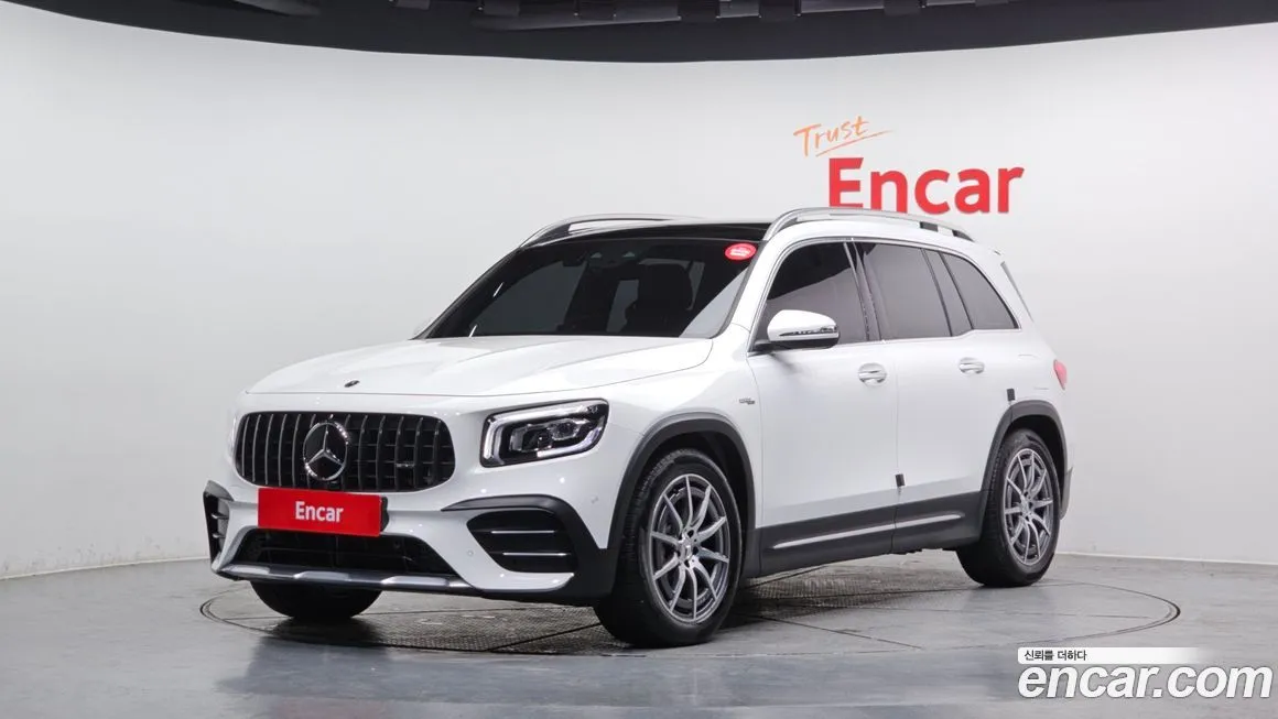 Mercedes-Benz GLB-Class — фото 1
