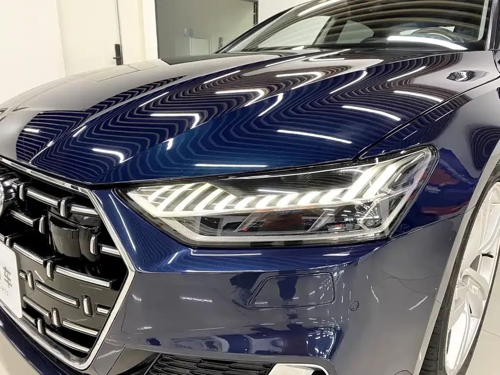 Audi A7L — фото 6