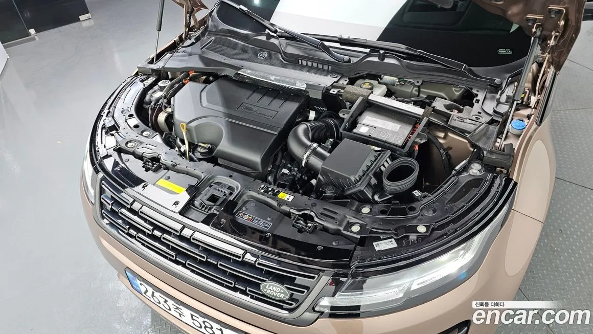 Land Rover Range Rover Evoque — фото 10