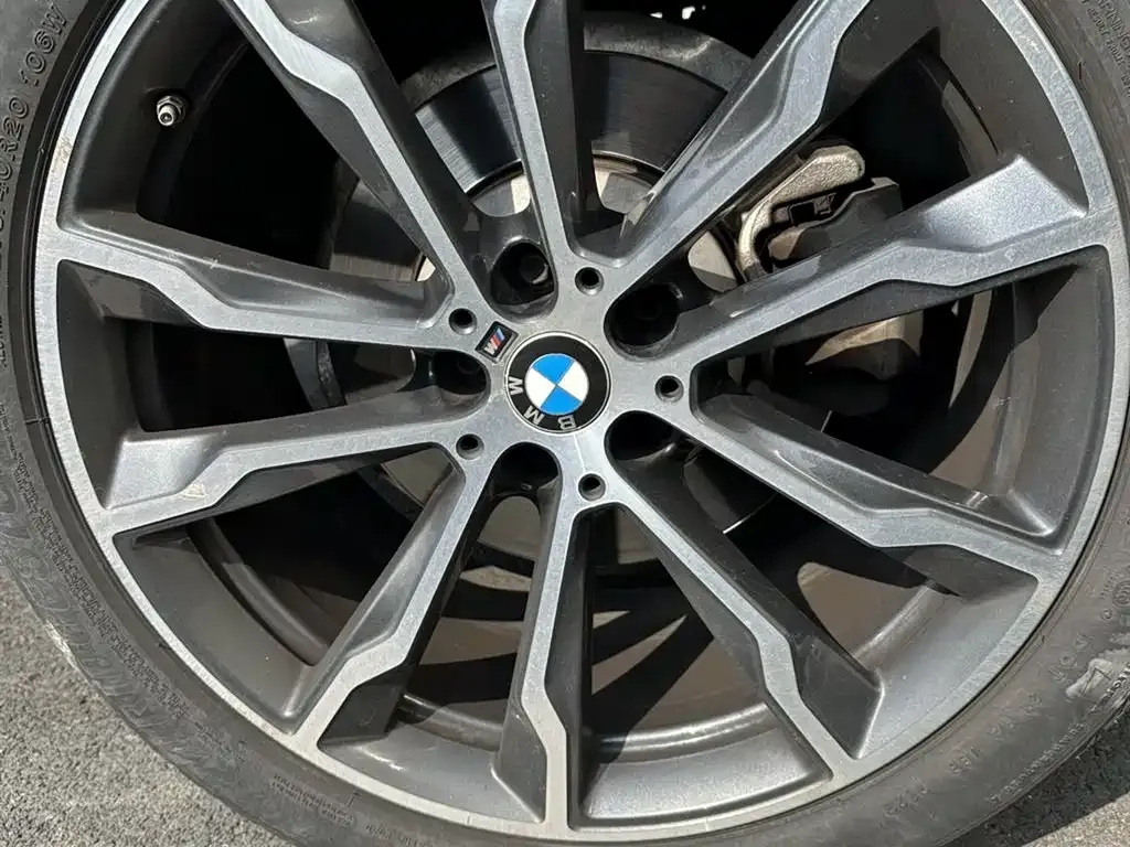 BMW X3 — фото 9