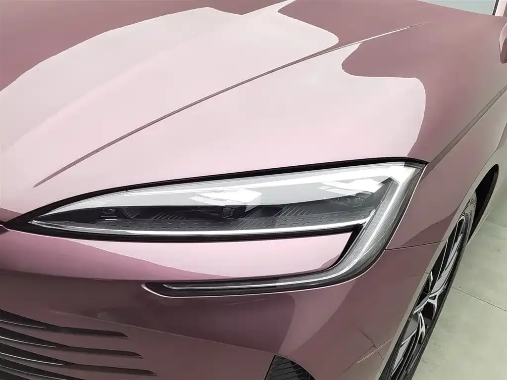 BYD Seal — фото 10