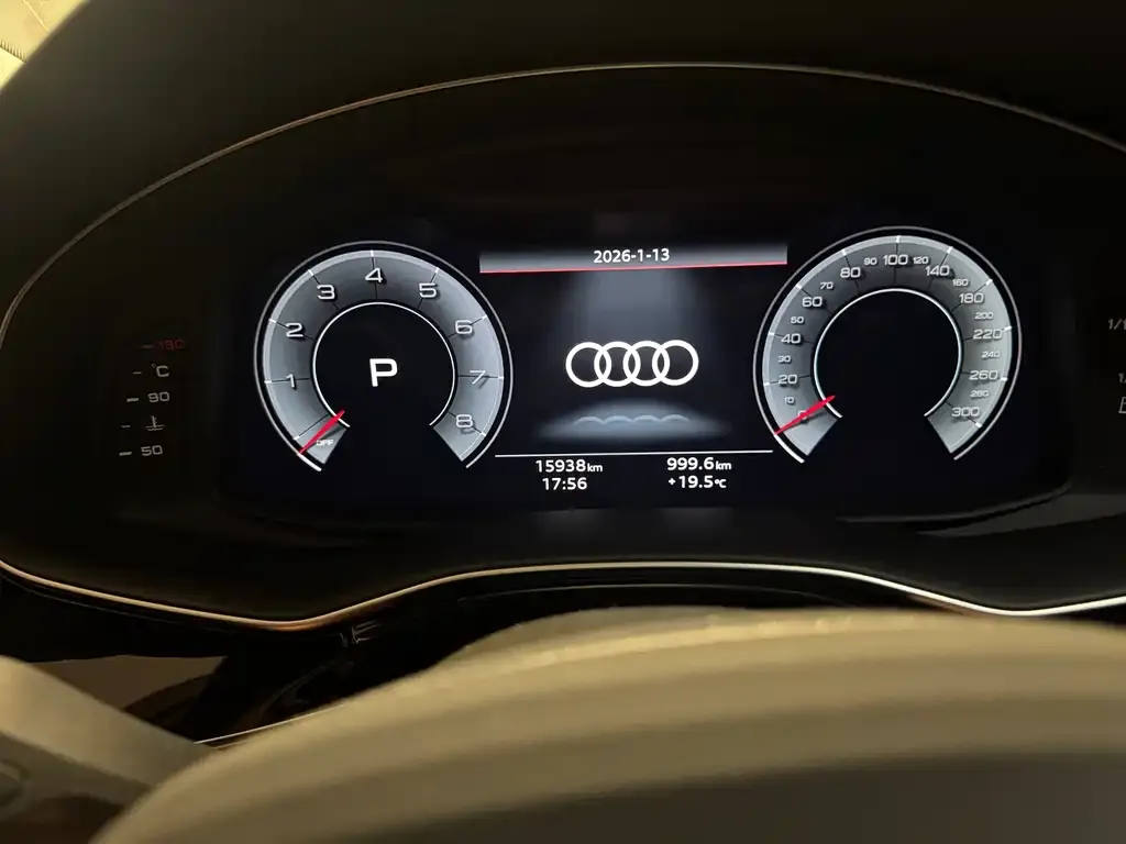 Audi Q7 — фото 2