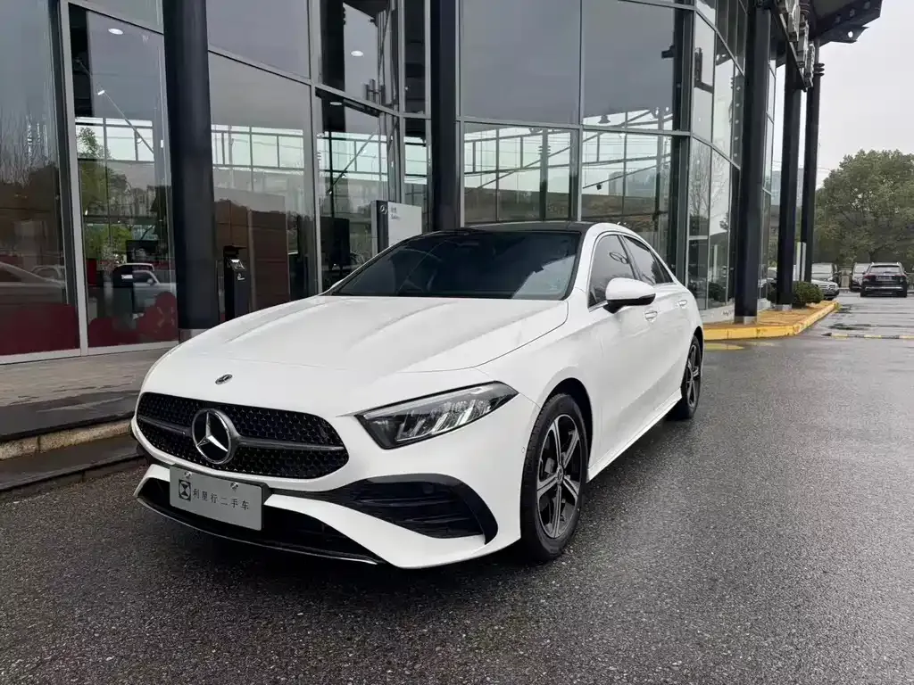 Mercedes-Benz A-Class — фото 1