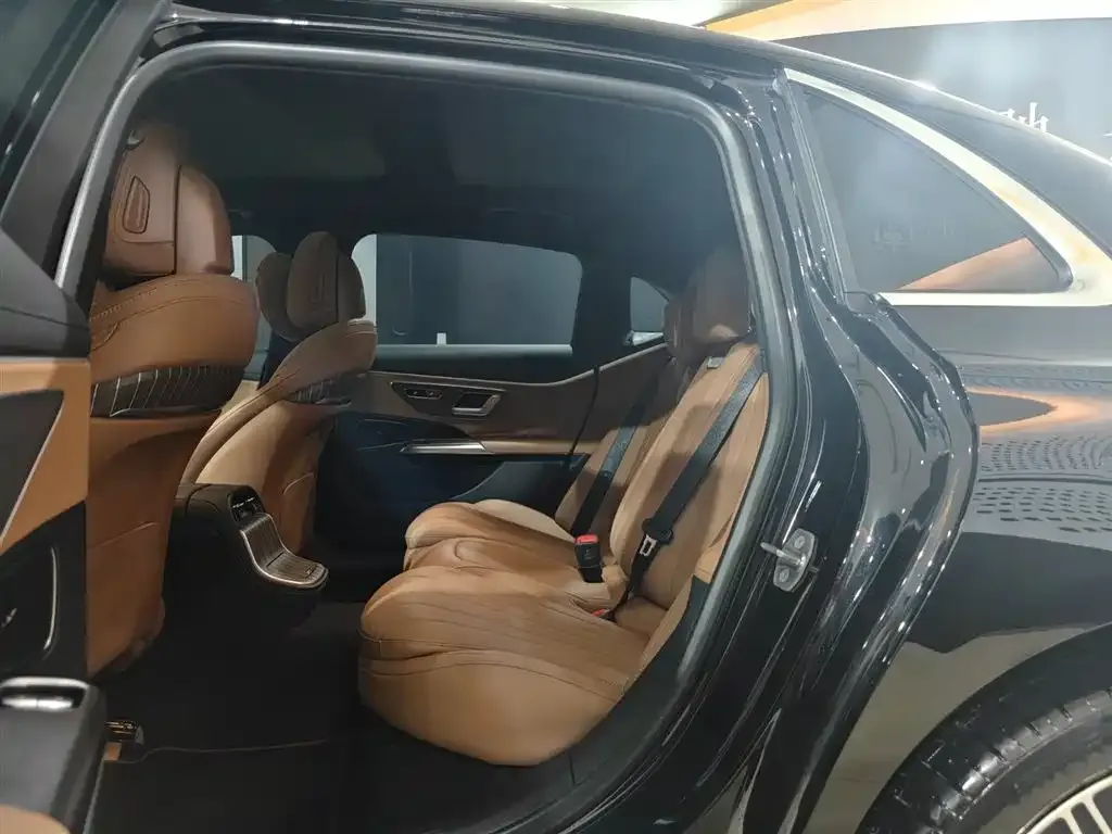 Mercedes-Benz E-Class New Energy — фото 4