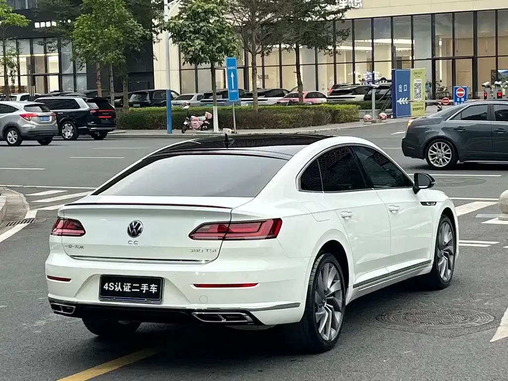Volkswagen CC — фото 7