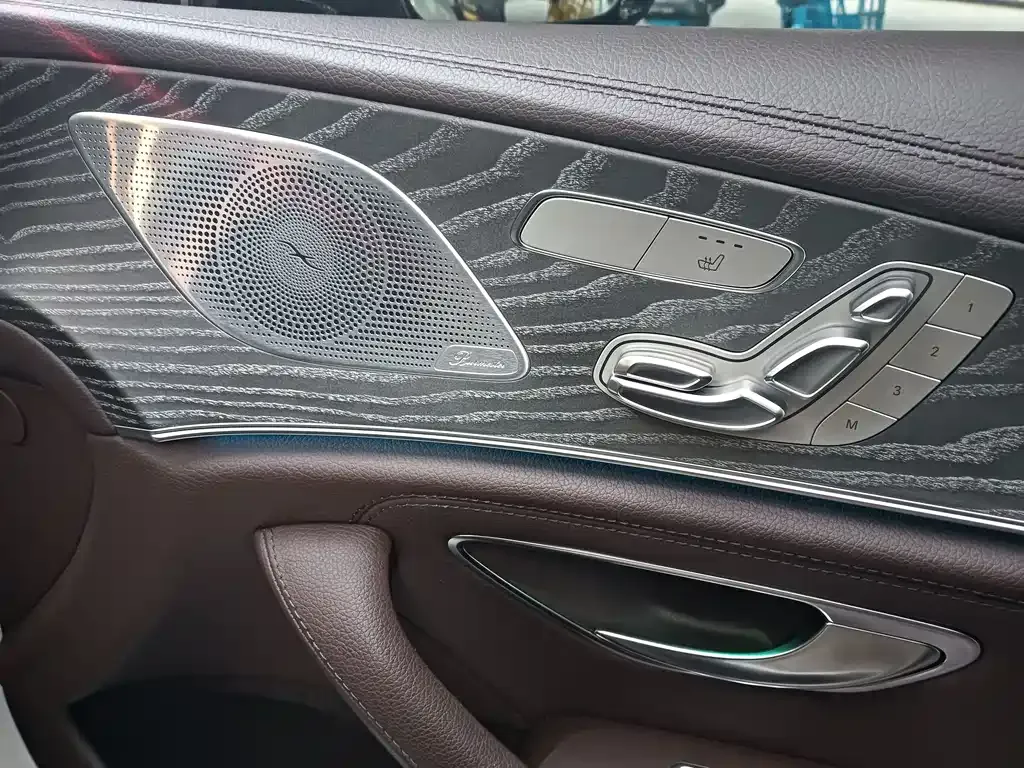Mercedes-Benz CLS — фото 5