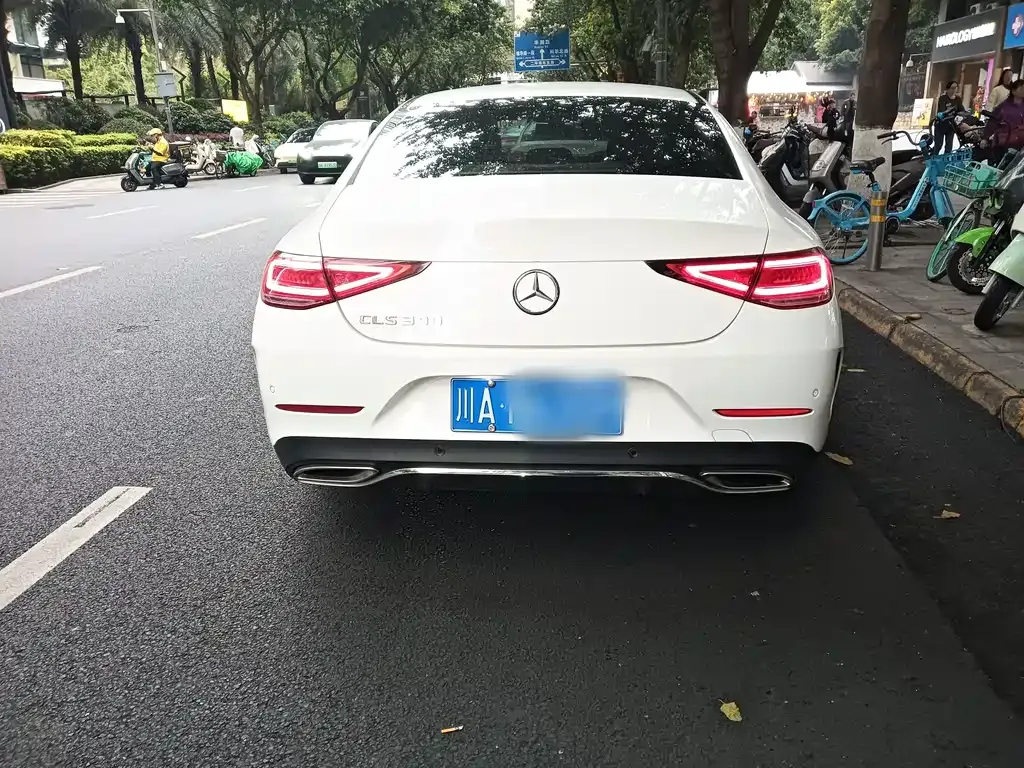 Mercedes-Benz CLS — фото 9