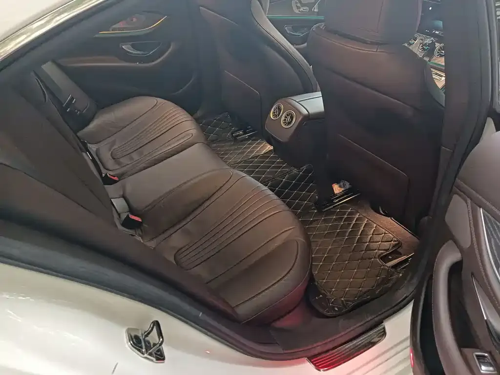 Mercedes-Benz CLS — фото 2