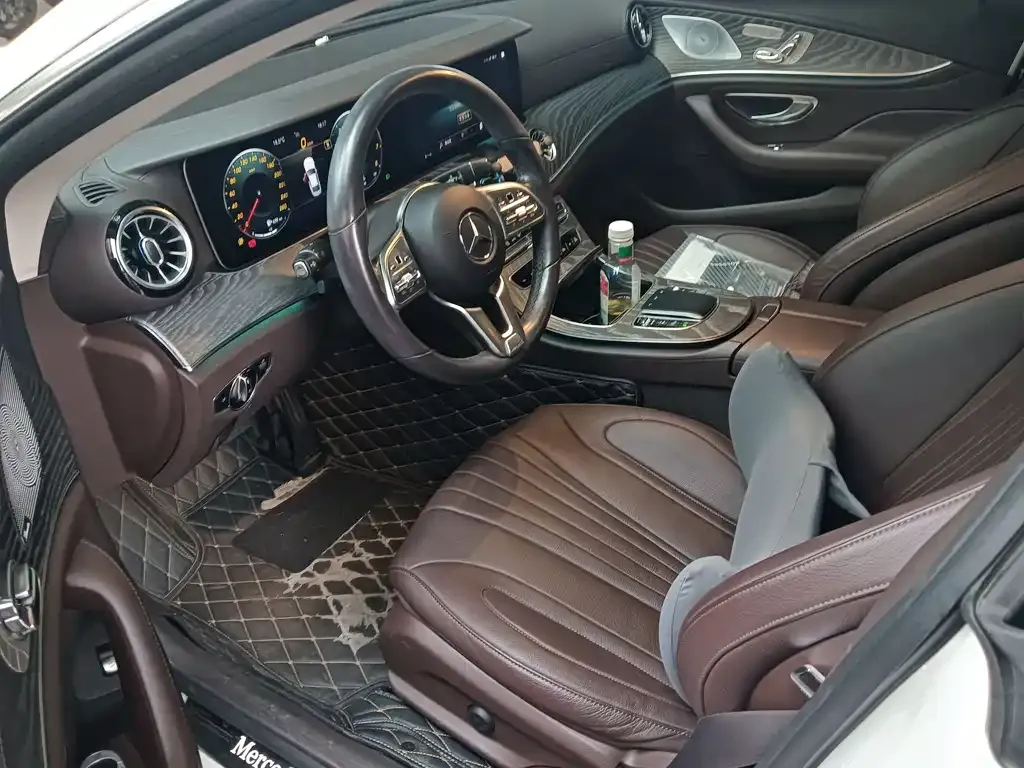 Mercedes-Benz CLS — фото 3