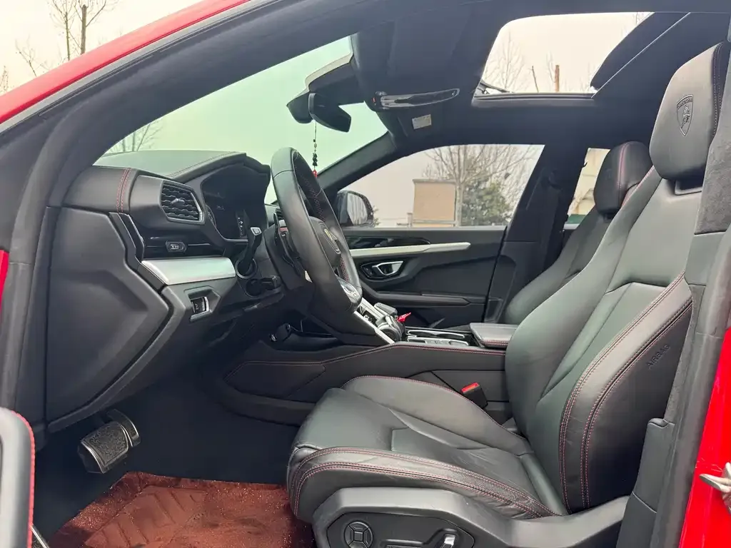 Lamborghini Urus — фото 2