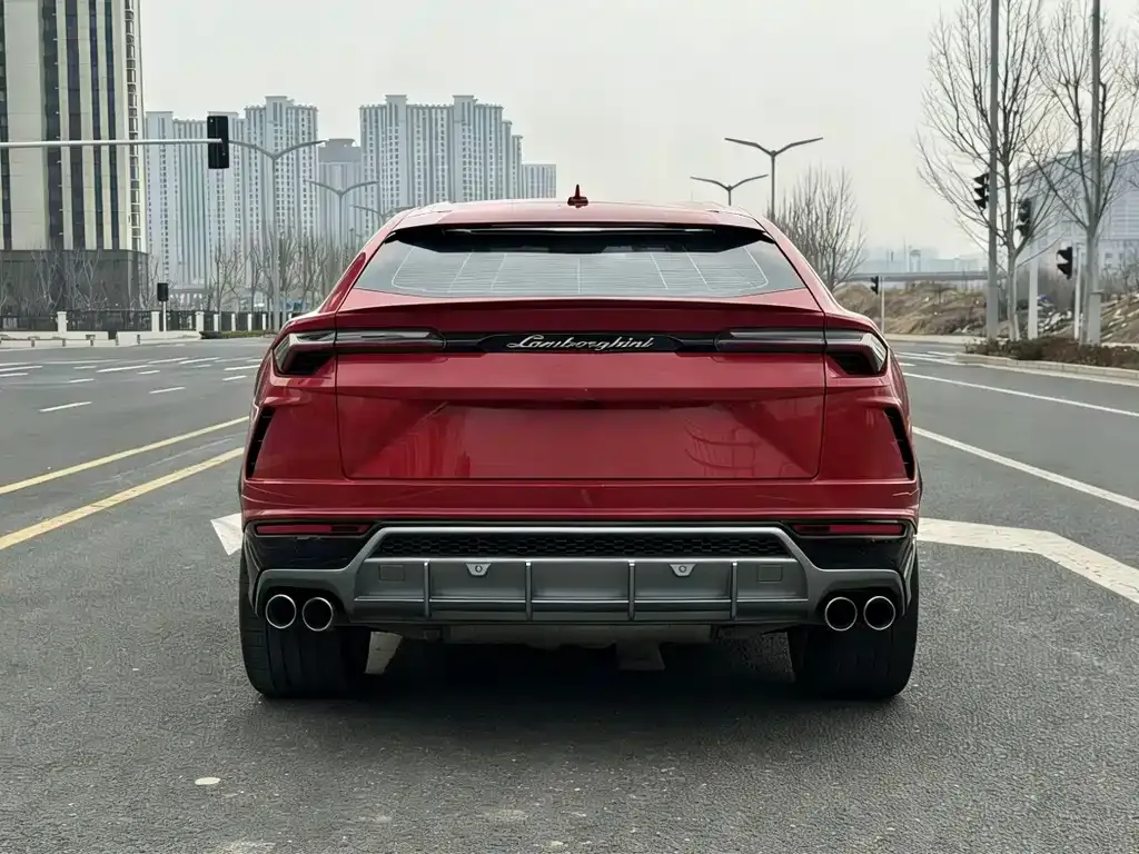 Lamborghini Urus — фото 7
