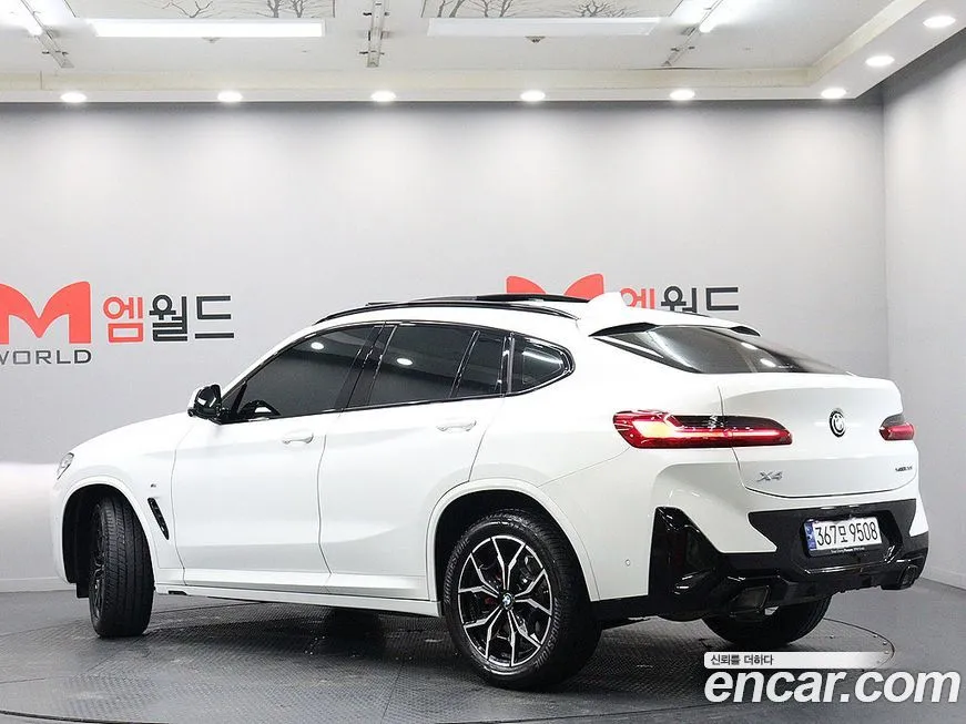 BMW X4 — фото 9